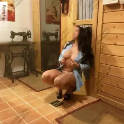 Alina 22 éves fiatal szexpartner profilkép